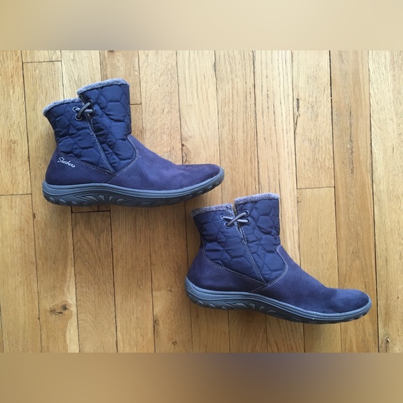 Skechers Rare Navy Blue Winter Booties size 7 - Picture 2 of 7